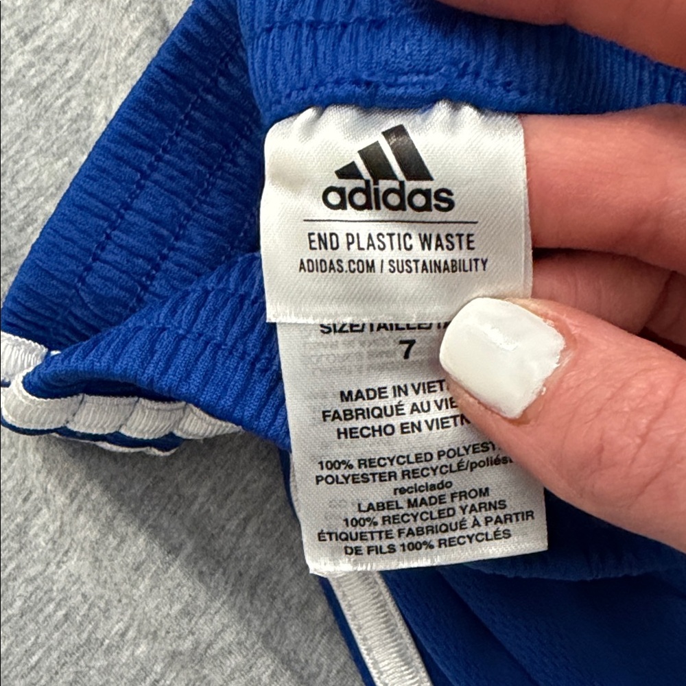 adidas Gray Tee with Multicolor Logo & Royal Blue Shorts Size 7 - Picture 5 of 7